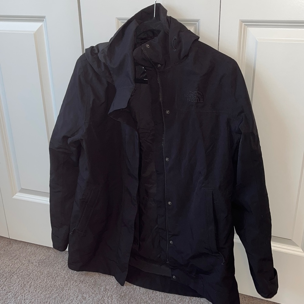 The North Face Women’s Woodmont Rain Jacket
